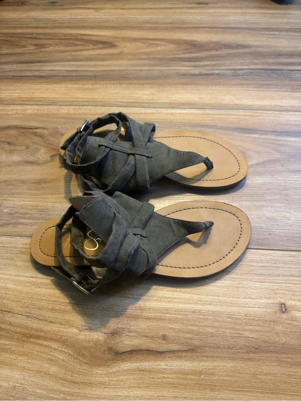 Jessica Simpson Olive Green Wrap-Strap Toe-Thong Fabric Sandals with Tan Footbed
